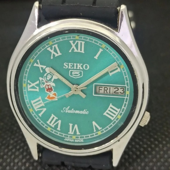 Vintage Automatic 70s Seiko 5 Mens Disney Blue Watch W/ Rubber Strap & Day Date - Picture 4 of 9